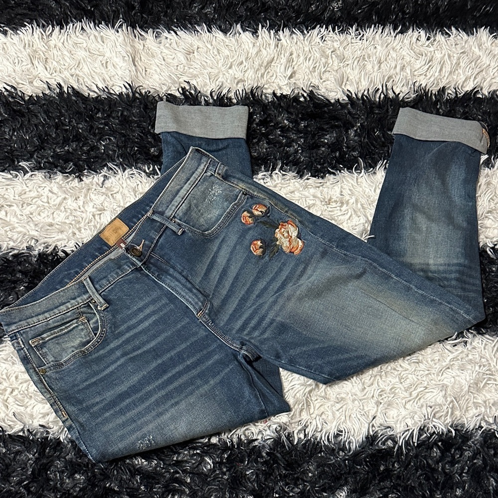 Driftwood “Audrey” Embroidered & Distressed Skinny Jeans, Cuffs, Sz 30